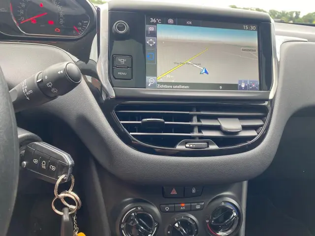 Peugeot 208 1.2 VTi Allure 2014 Benzine 5
