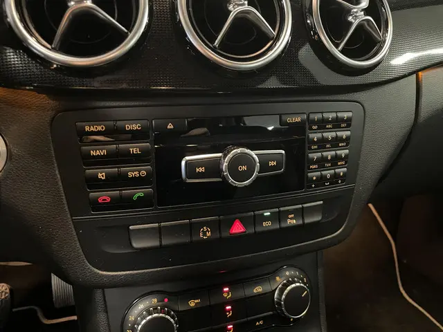 Mercedes-Benz B-Klasse 180 Ambition 2014 Benzine 12