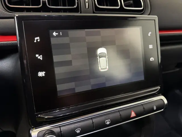 Citroën C3 1.2 PureTech Shine 2017 Benzine 21