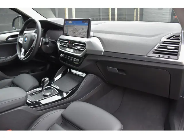 BMW X4 30i 2022 Benzine 11
