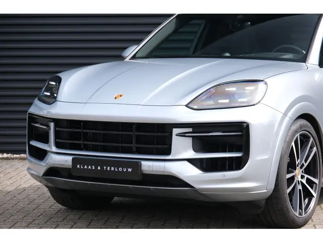 Porsche Cayenne 3.0 E-Hybrid 2023 Hybride Benzine 2