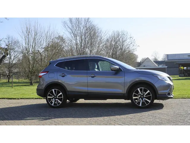 Nissan QASHQAI 1.2 Tekna 2015 Benzine 11