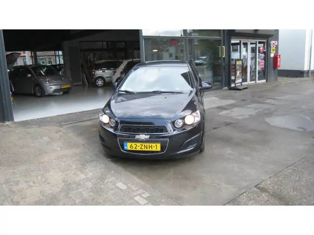 Chevrolet Aveo 1.2 LT 2012 Benzine 3
