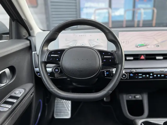 Hyundai IONIQ 5 Lounge 77.4 kWh 2023 Elektrisch 13