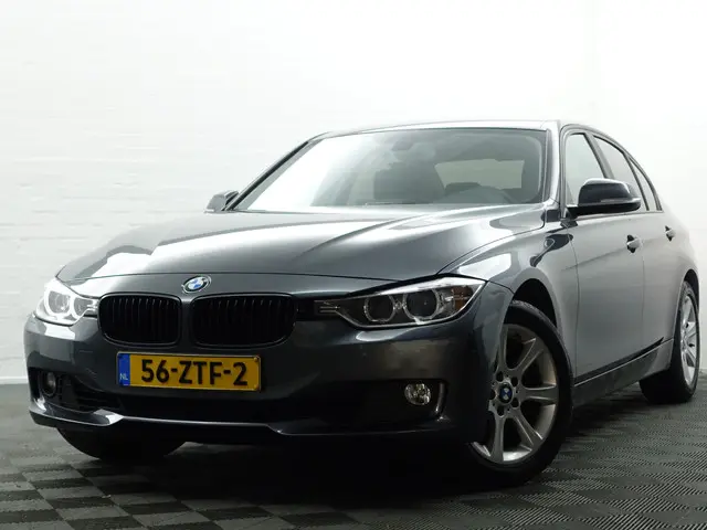 BMW 3 Serie 328i High Executive Aut- 2013 Benzine 27