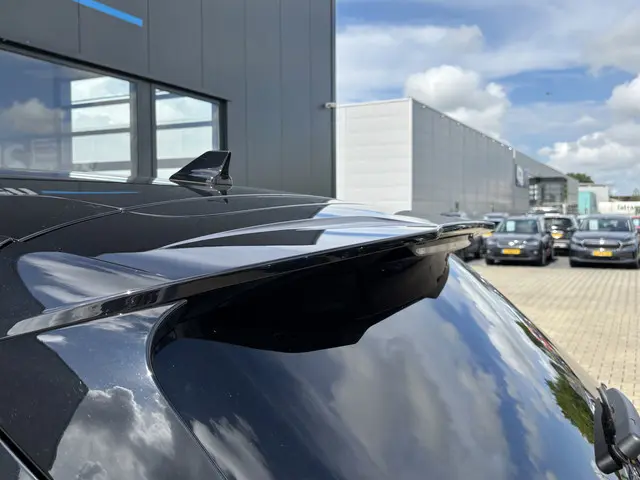 Ford Kuga 2.5 PHEV ST-Line X 2020 Hybride Benzine 10