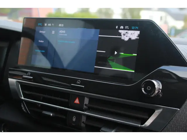 Citroën C4 1.2 Hybrid 136 Max 2024 Hybride Benzine 21