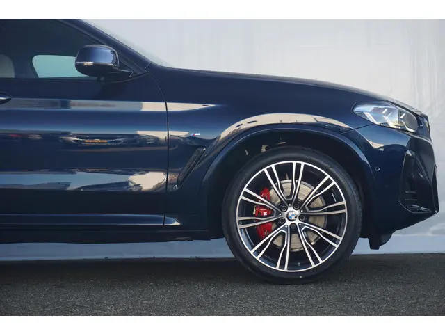 BMW X4 xDrive30i 2026 Benzine 7