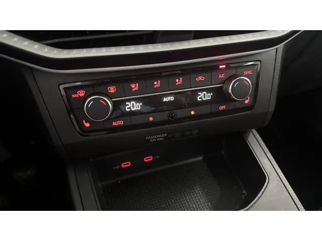 SEAT Ibiza 1.0 EcoTSI 95pk 4.OH! Edition 2023 Benzine 16