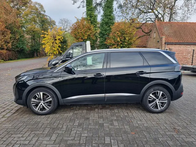 Peugeot 5008 1.2 PT Allure P.Bns 2022 Benzine 2