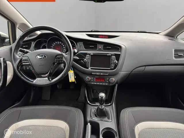 Kia cee'd Sportswagon 1.6 GDI Business Pack 2013 Benzine 7