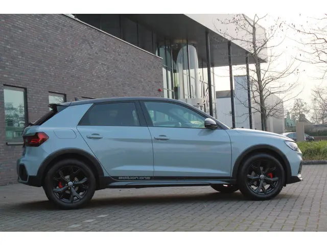 Audi A1 CITYCARVER 30 TFSI epic 2020 Benzine 7
