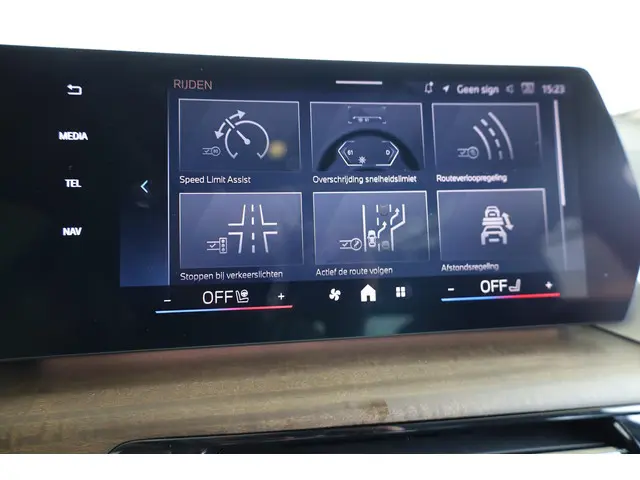 BMW 2 Serie Active Tourer 223i 2024 Benzine 19