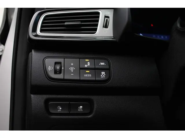 Kia e-Niro ExecutiveLine 64 kWh 2019 Elektrisch 23