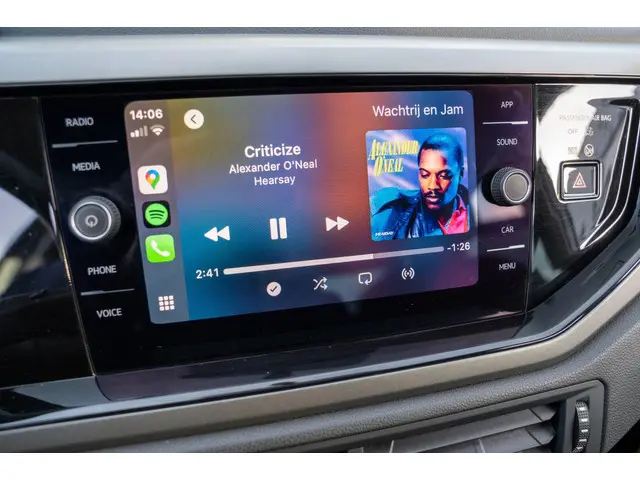 Volkswagen Polo 1.0 TSI Comfortline 2019 Benzine 52