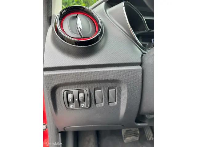 Renault Captur 1.2 TCe Helly Hansen 2015 Benzine 16