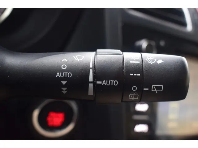 Subaru Forester 2.0 Premium - Trekhaak - 2015 Benzine 24