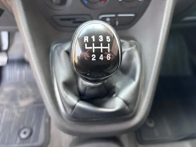 Ford Transit Connect 1.0 Ecoboost L1 2017 Benzine 26
