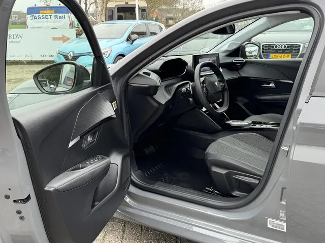 Peugeot 208 1.2 PureTech Allure Pack 2024 Benzine 16