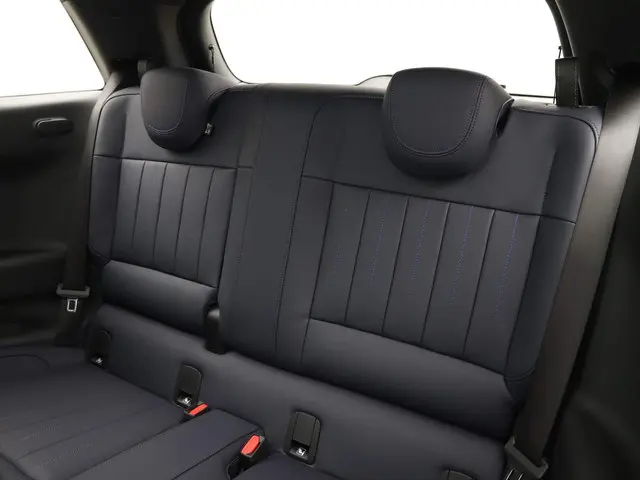 MINI 3-Deurs Cooper E 2024 Elektrisch 16