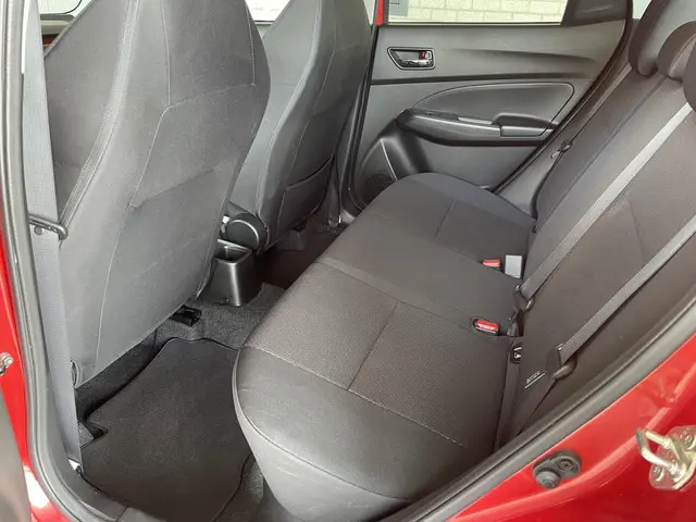 Suzuki Swift 1.4 Sport Smart Hybrid 2021 Benzine 26