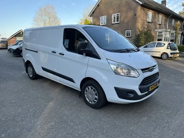 Ford Transit Custom 290 2.2 TDCI L2H2 Tr 2015 Diesel 2