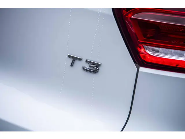 Volvo XC40 1.5 T3 Momentum 2021 Benzine 29