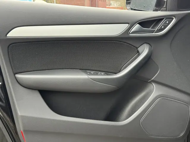 Audi Q3 2.0 TFSI quattro Pro Line S 2013 Benzine 47