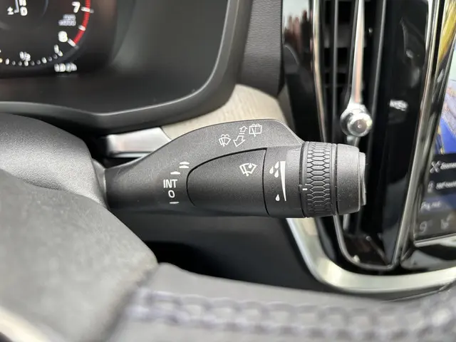 Volvo V60 2.0 T5 Inscription 2019 Benzine 36