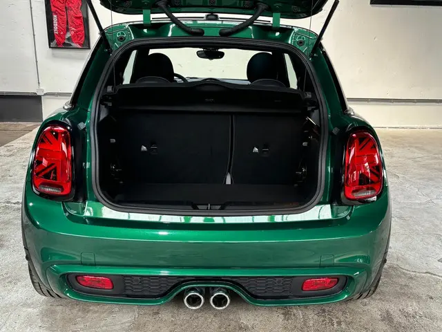 MINI Cooper S Mini 2.0 60 Years Edition 2019 Benzine 33