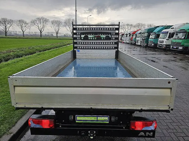 MAN TGE 3.140 2020 Diesel 13