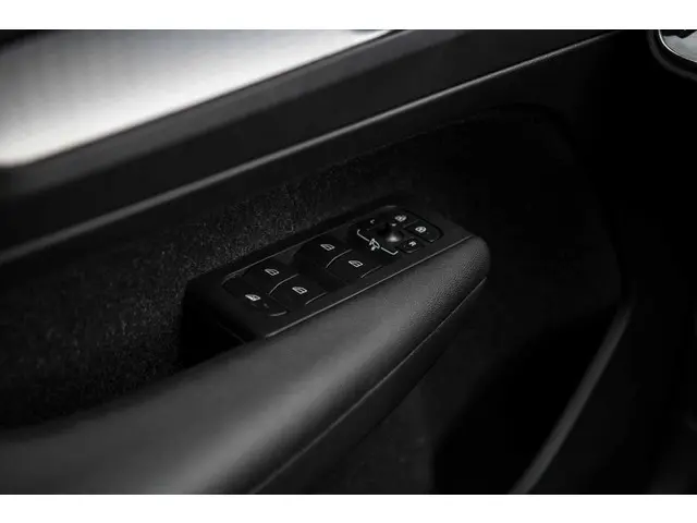 Volvo XC40 2.0 T4 Momentum 2019 Benzine 22