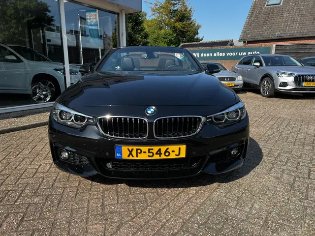 BMW 4 Serie Cabrio 420i Executive M Pakket 2019 Benzine 3