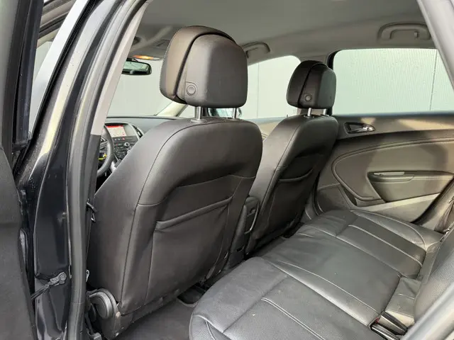 Opel Astra 1.6 Turbo Cosmo 2014 Benzine 13