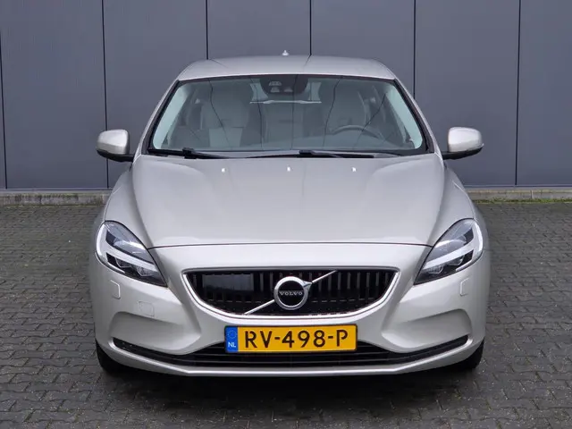 Volvo V40 1.5 T2 Nordic+ Automaat 2018 Benzine 4