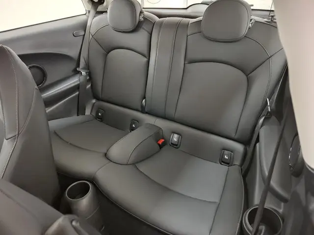 MINI Cooper Mini 1.5 Camden Edition 2023 Benzine 8