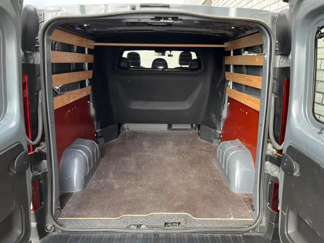 Renault Trafic 2.0 dCi 150 T29 L2H1 DC Luxe 2023 Diesel 9