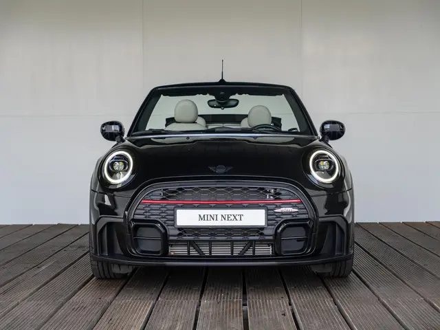 MINI Cooper Cabrio Aut. 2022 Benzine 3