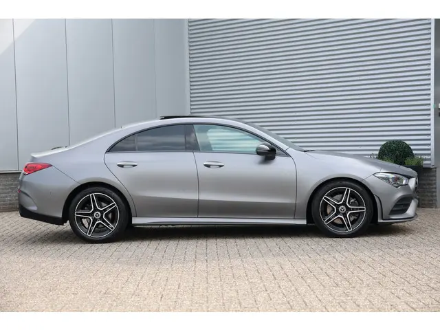 Mercedes-Benz CLA 200 164PK AMG Night Aut. 2020 Benzine 2