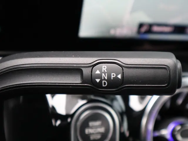 Mercedes-Benz GLA 250 e AMG Line 2021 Hybride Benzine 23