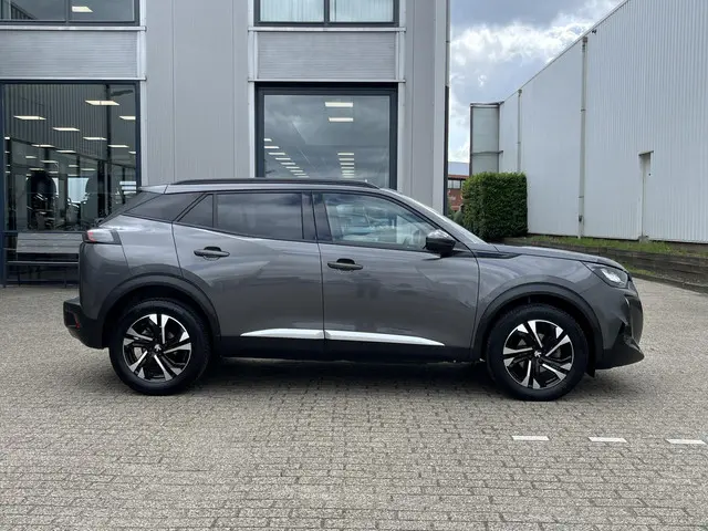Peugeot 2008 3