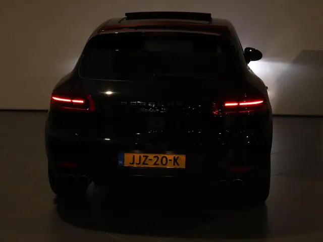Porsche Macan 3.0 S 64.000km / Panodak 2016 Benzine 37