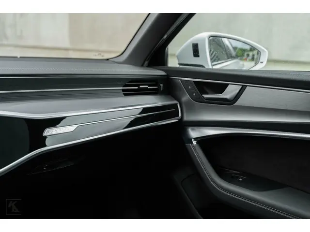 Audi A6 Avant 45 TFSI | 2019 Quattro | S-line 2019 Benzine 53