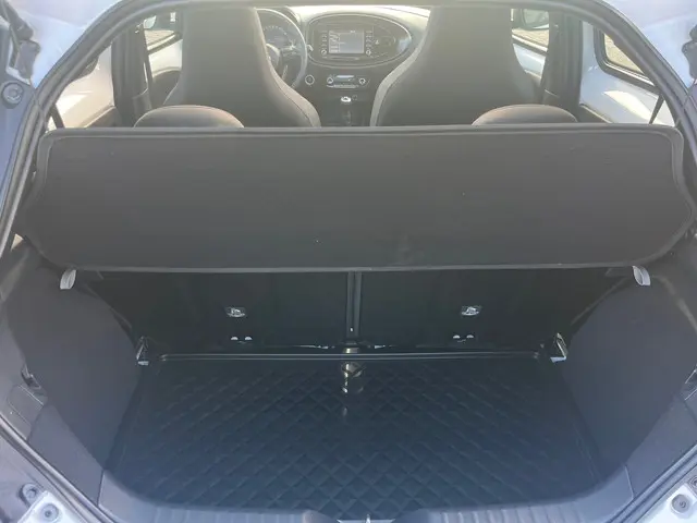 Toyota Aygo X 1.0 VVT-i MT 2022 Benzine 6