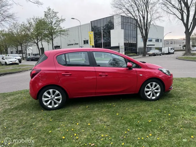 Opel Corsa 1.4 Favourite 2018 Benzine 8