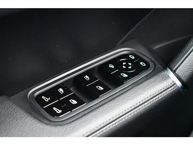 Porsche Cayenne 3.0 2018 Benzine 77