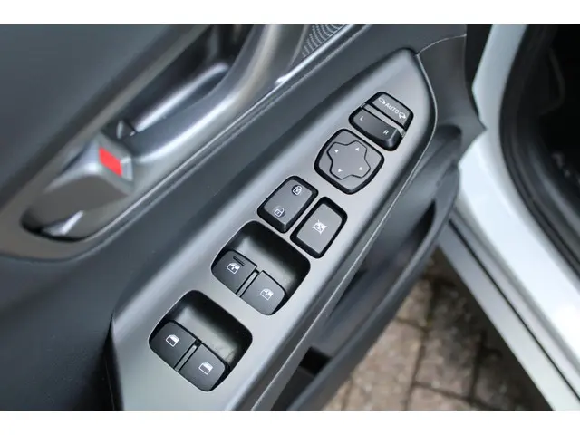 Hyundai Kona EV Premium 64 kWh 2020 Elektrisch 18