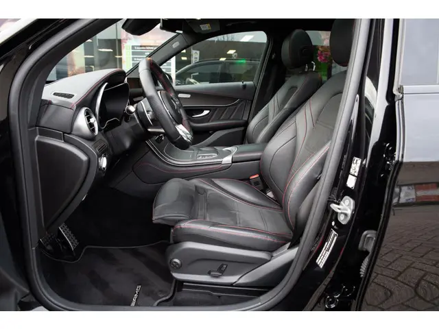 Mercedes-Benz GLC AMG 43 4MATIC Premium 2019 Benzine 12