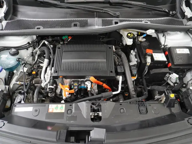 Peugeot e-2008 EV Allure 50 kWh 2023 Elektrisch 14