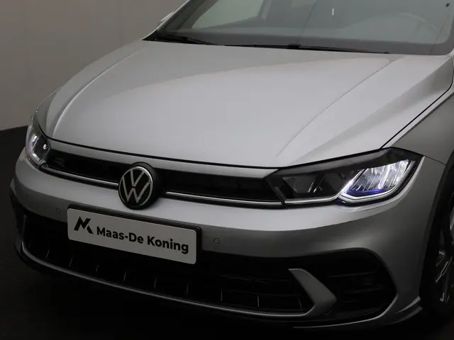 Volkswagen Polo 1.0 TSI 95pk R-Line 2023 Benzine 25